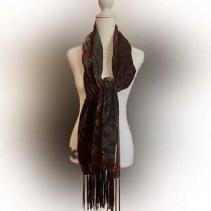 Elegant Black and Red Velvet Scarf